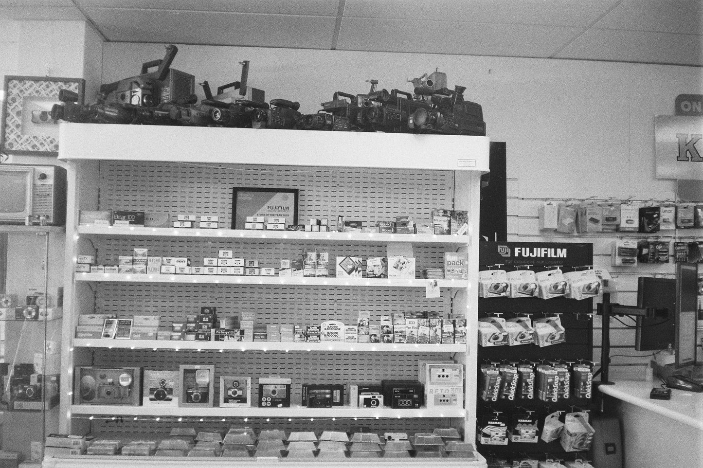 Minolta FS-E II - Point & Shoot