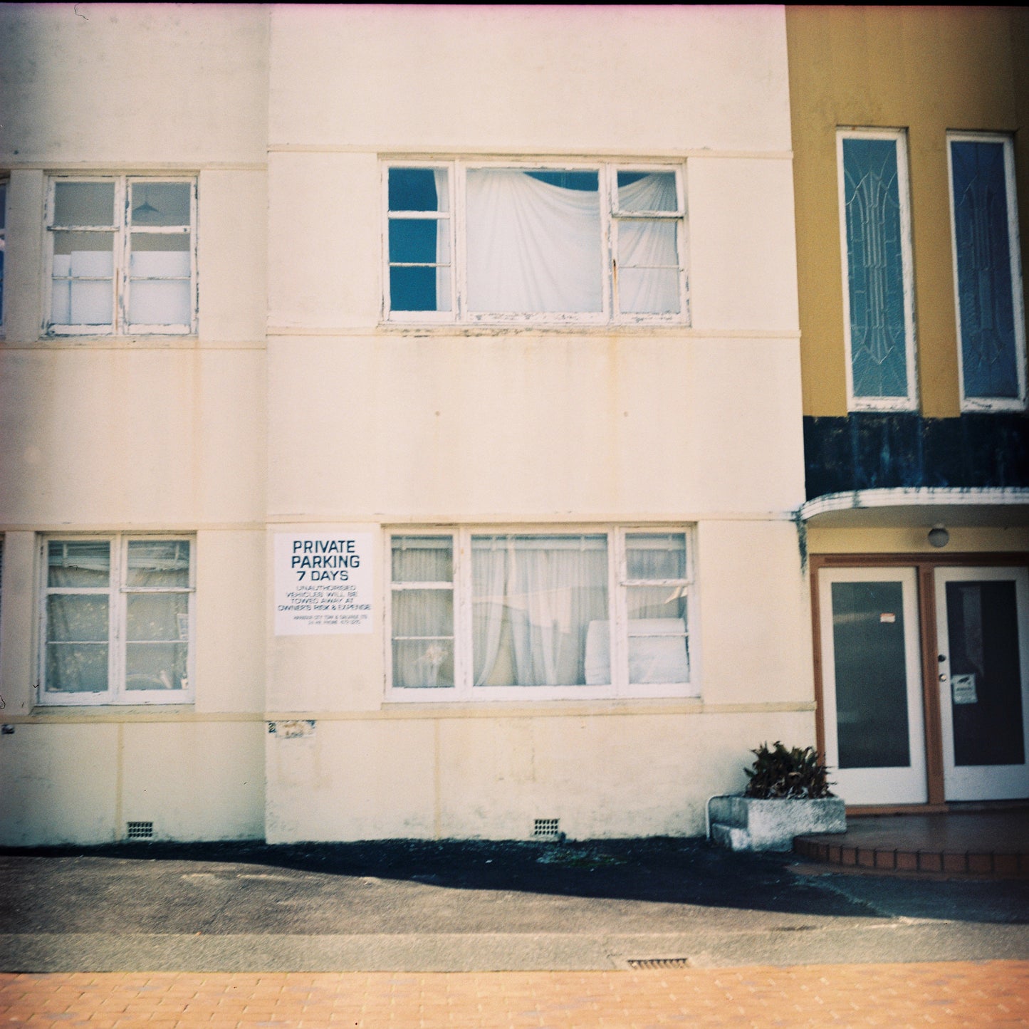 Yashica-Mat - EM