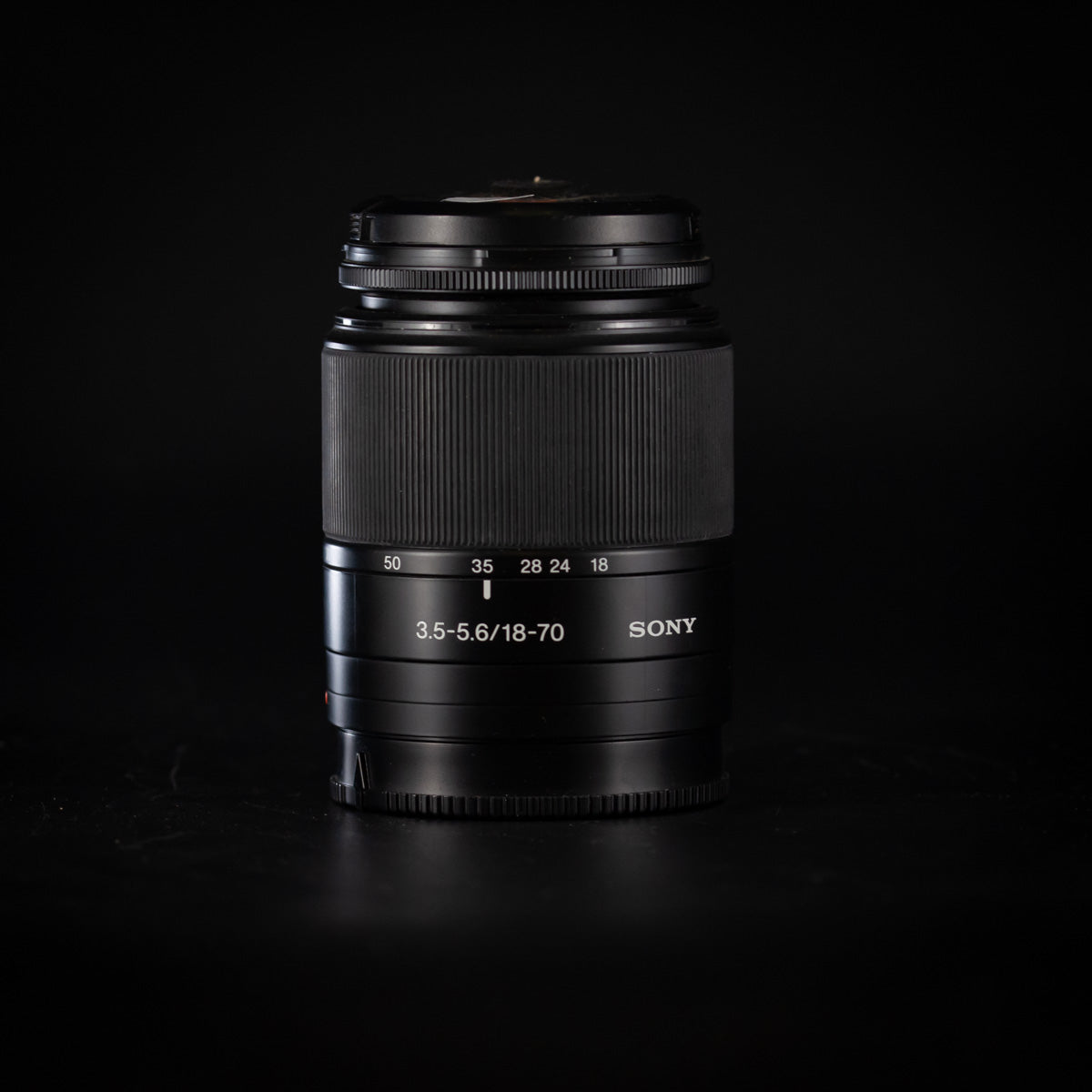 Sony 18-70mm f/3.5-5.6 (A-Mount)