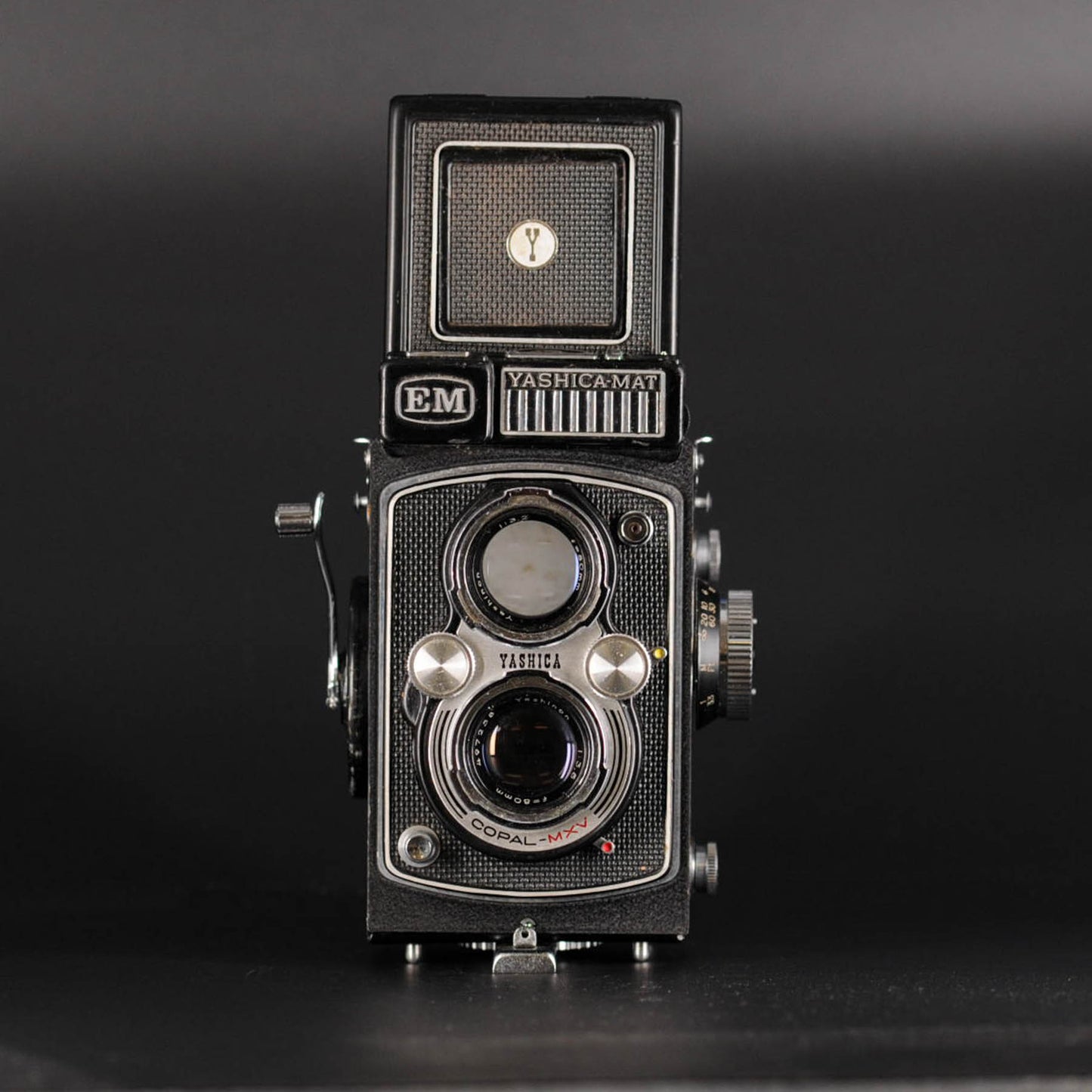 Yashica-Mat - EM
