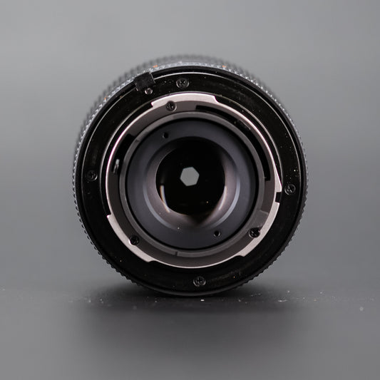 Carl Zeiss Sonnar T* 85mm f/2.8