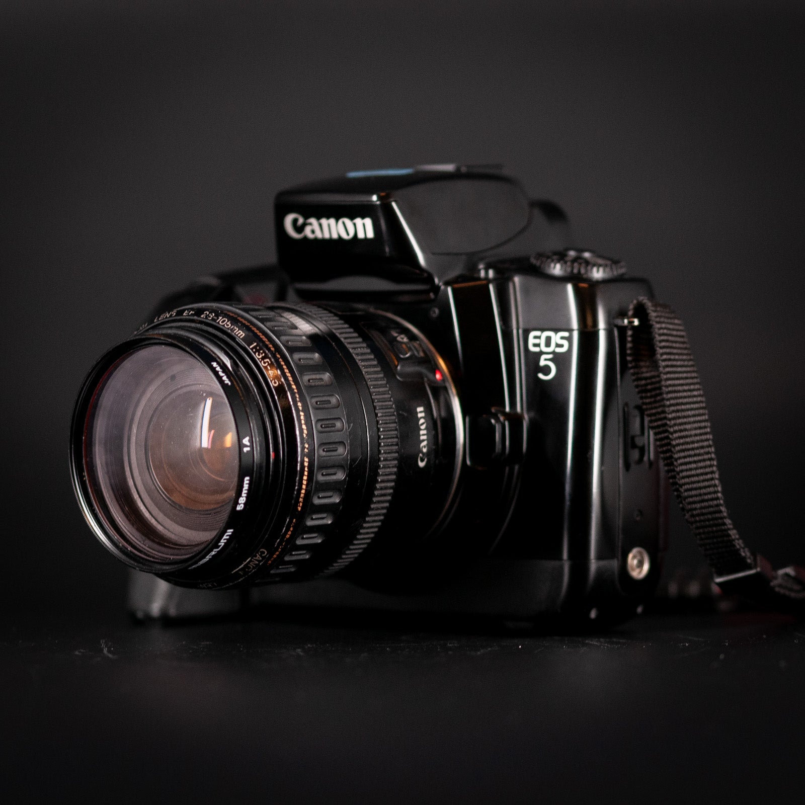 Canon EOS 5 フィルムカメラ EF 28-105mm Canon EOS5 EOS 5 QD Film Camera EF 28-105mm F/3.5-4.5 USM