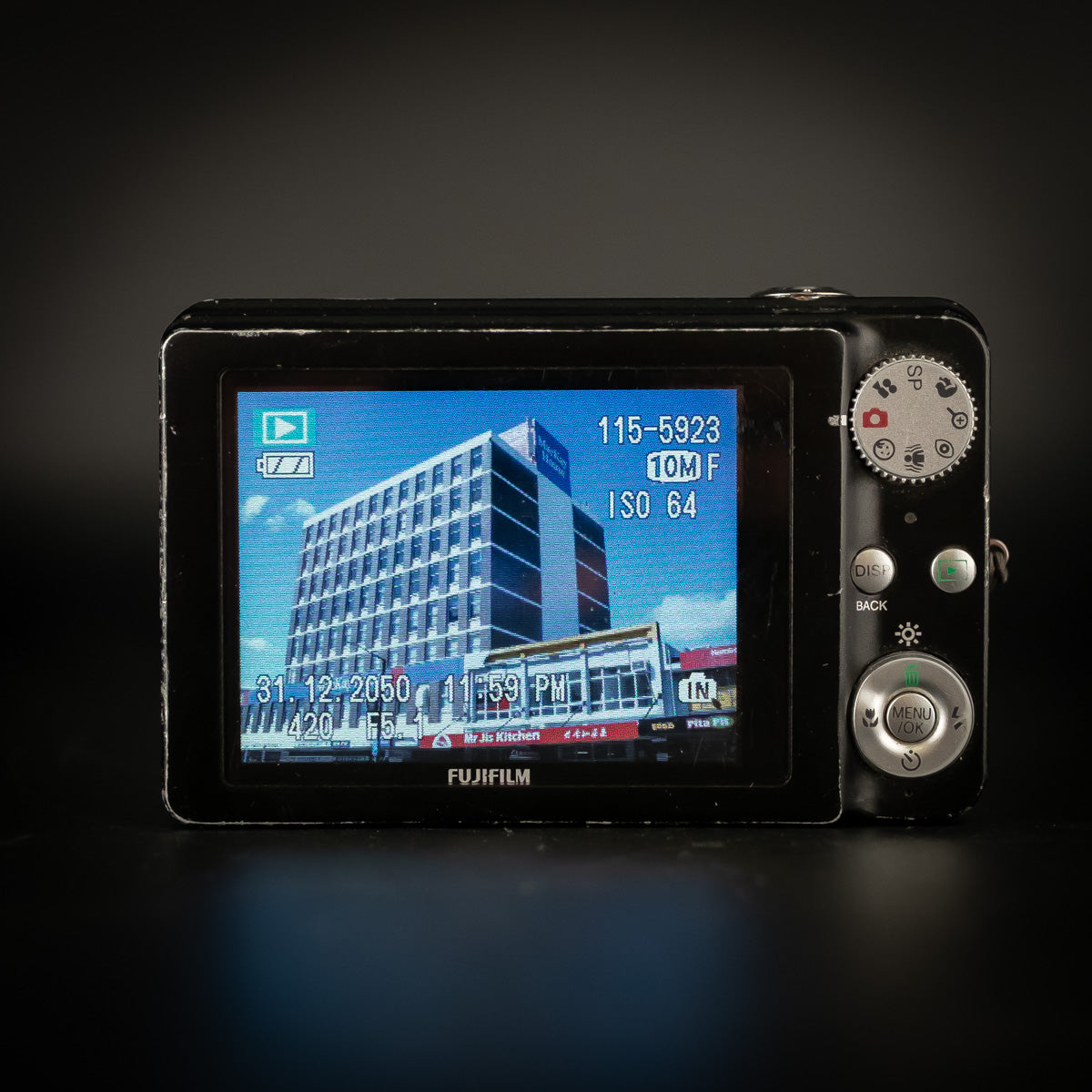 Fujifilm FinePix J100