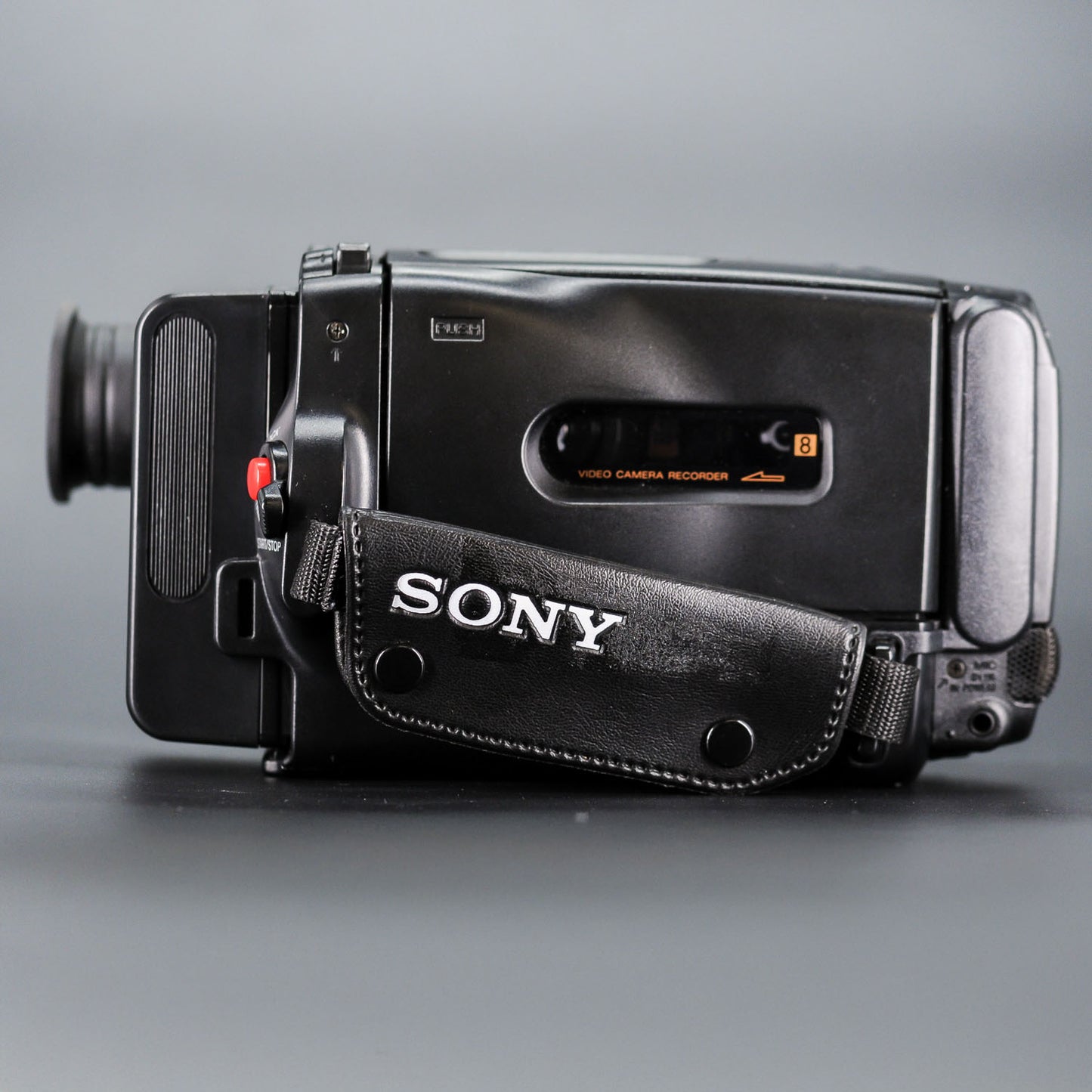 Sony - Handycam - CCD-TR440E