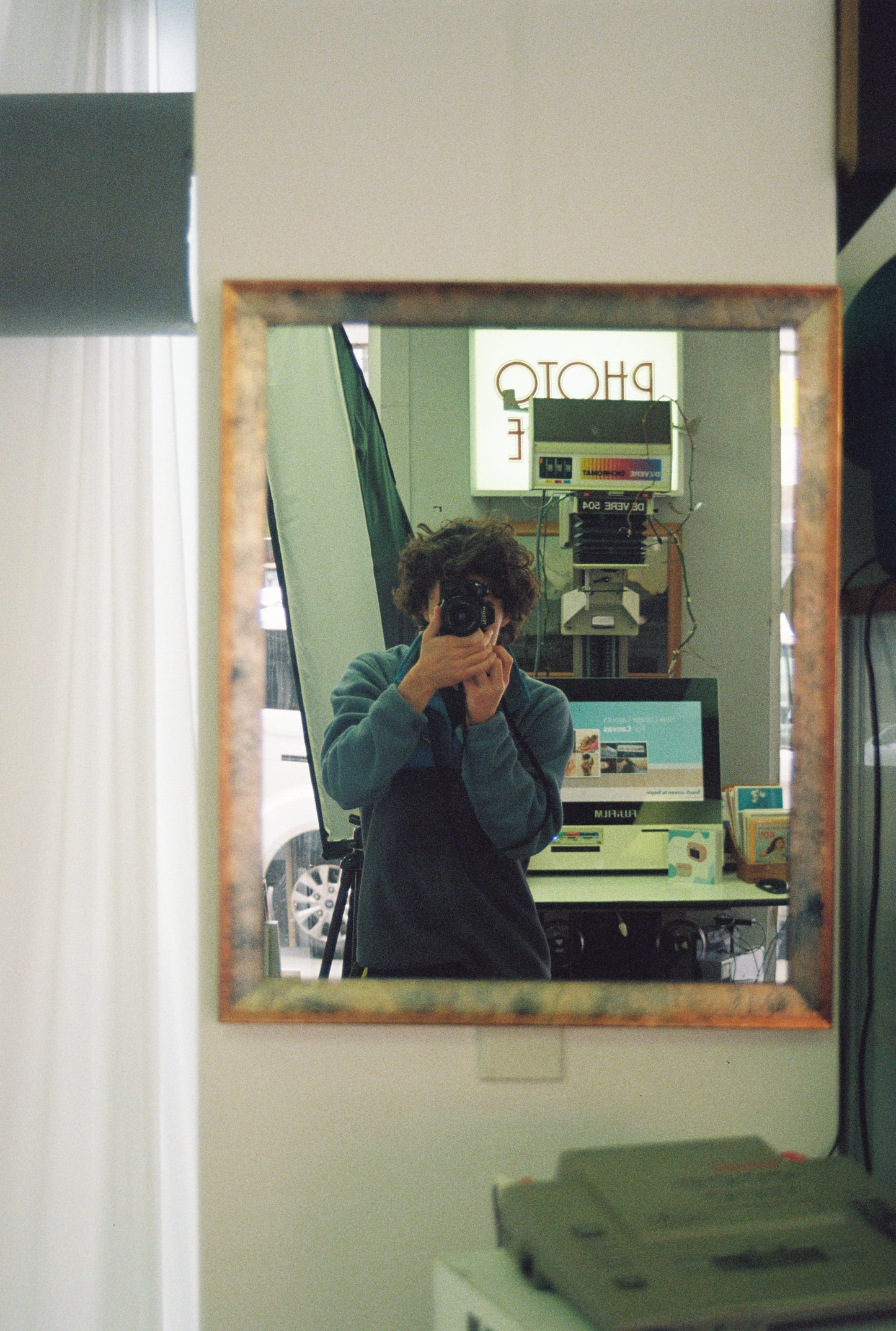 Nikon F501