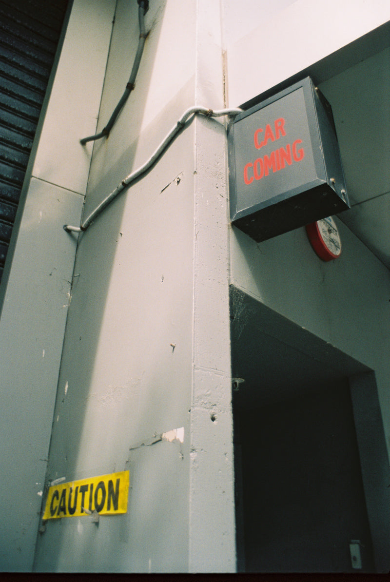 Sample photo shot on Minolta SR-1 with Soligor 28mm f/2.8, frame 2