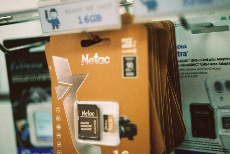 Sample photo shot on Miranda G with 5cm f/1.9, frame 2
