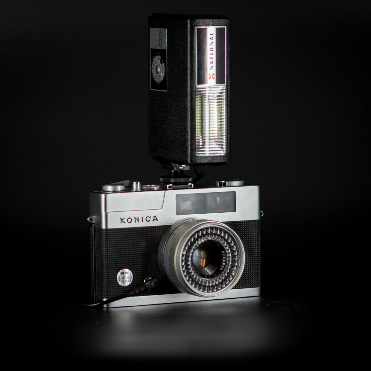 Konica EE-Matic S with National Flash