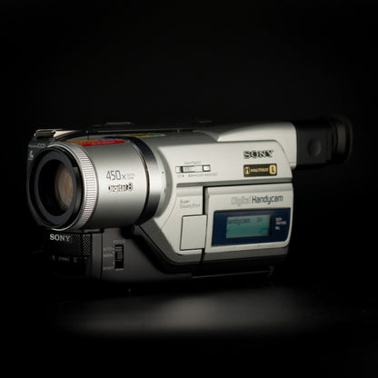 Sony - Handycam - DCR-TRV120E