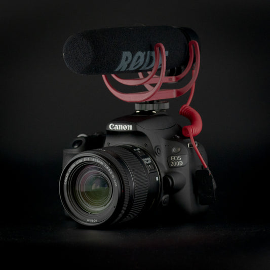 Canon EOS 200D with 18-55mm Lens