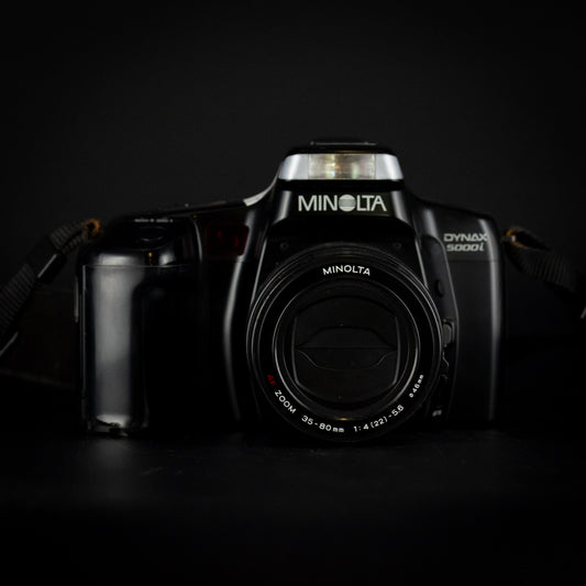 Minolta Dynax 5000i with 35-80mm Lens