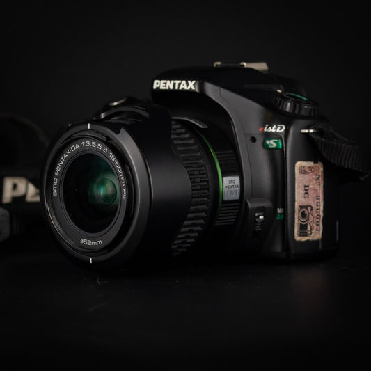 Pentax ist DS