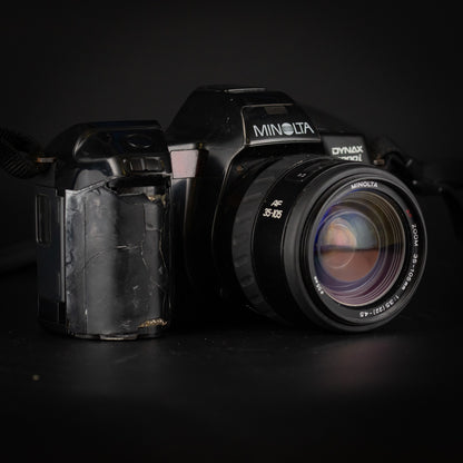 Minolta Dynax 7000i with 35-80mm 8079