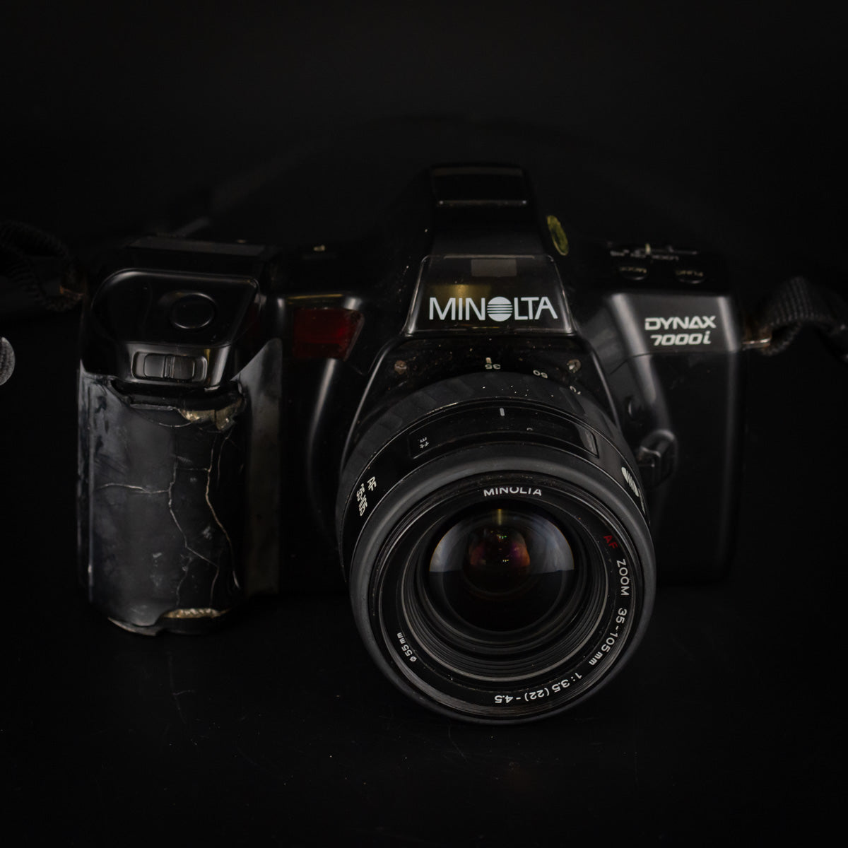 Minolta Dynax 7000i with 35-80mm 8079