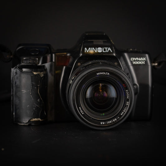 Minolta Dynax 7000i with 35-80mm 8079