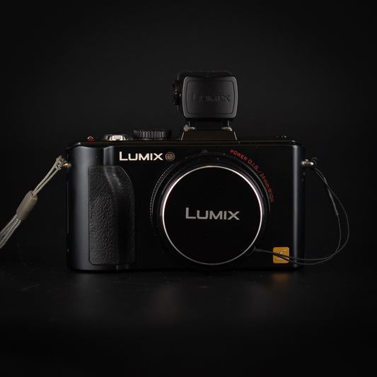 Panasonic Lumix DMC-LX5 with DMC-LVF1 Viewfinder