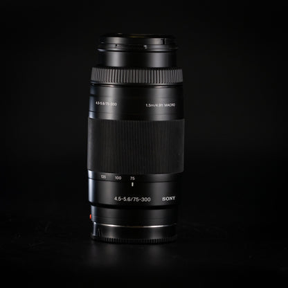 Sony 75-300mm f/4.5-5.6 (A-Mount)