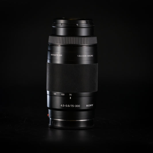 Sony 75-300mm f/4.5-5.6 (A-Mount)