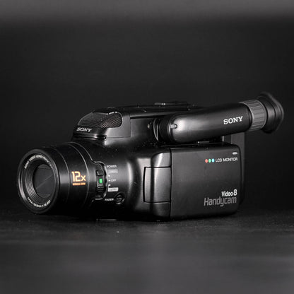 Sony - Handycam - CCD-FX730VE