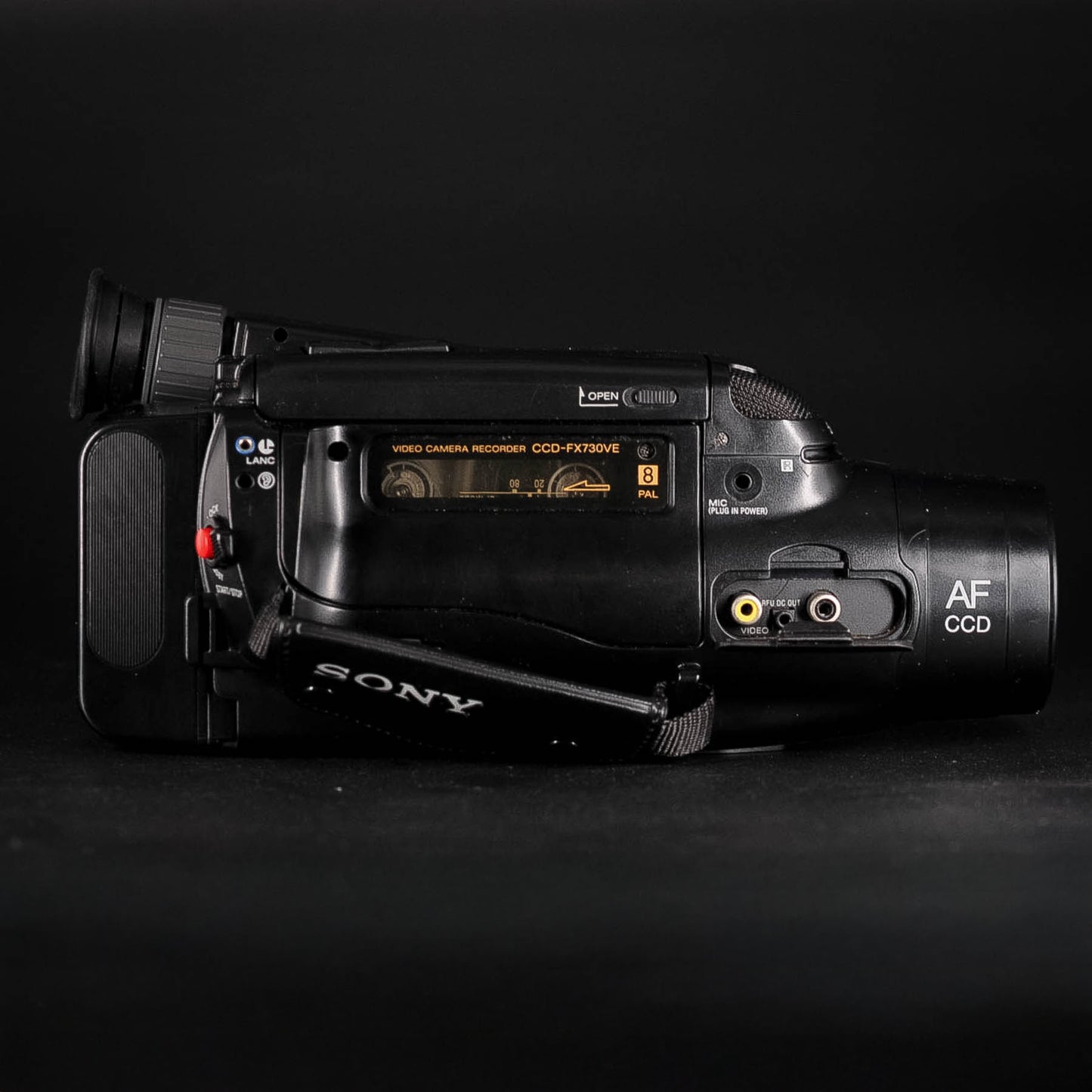 Sony - Handycam - CCD-FX730VE