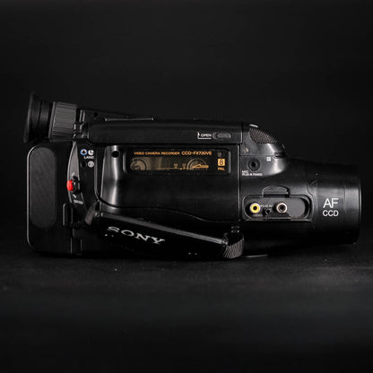 Sony - Handycam - CCD-FX730VE