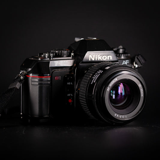 Nikon F501