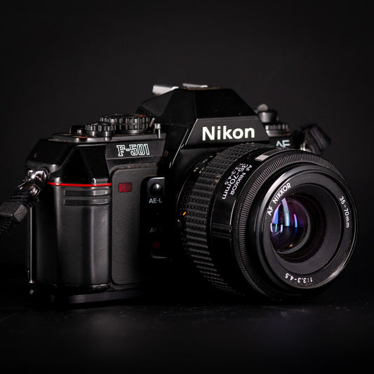 Nikon F501