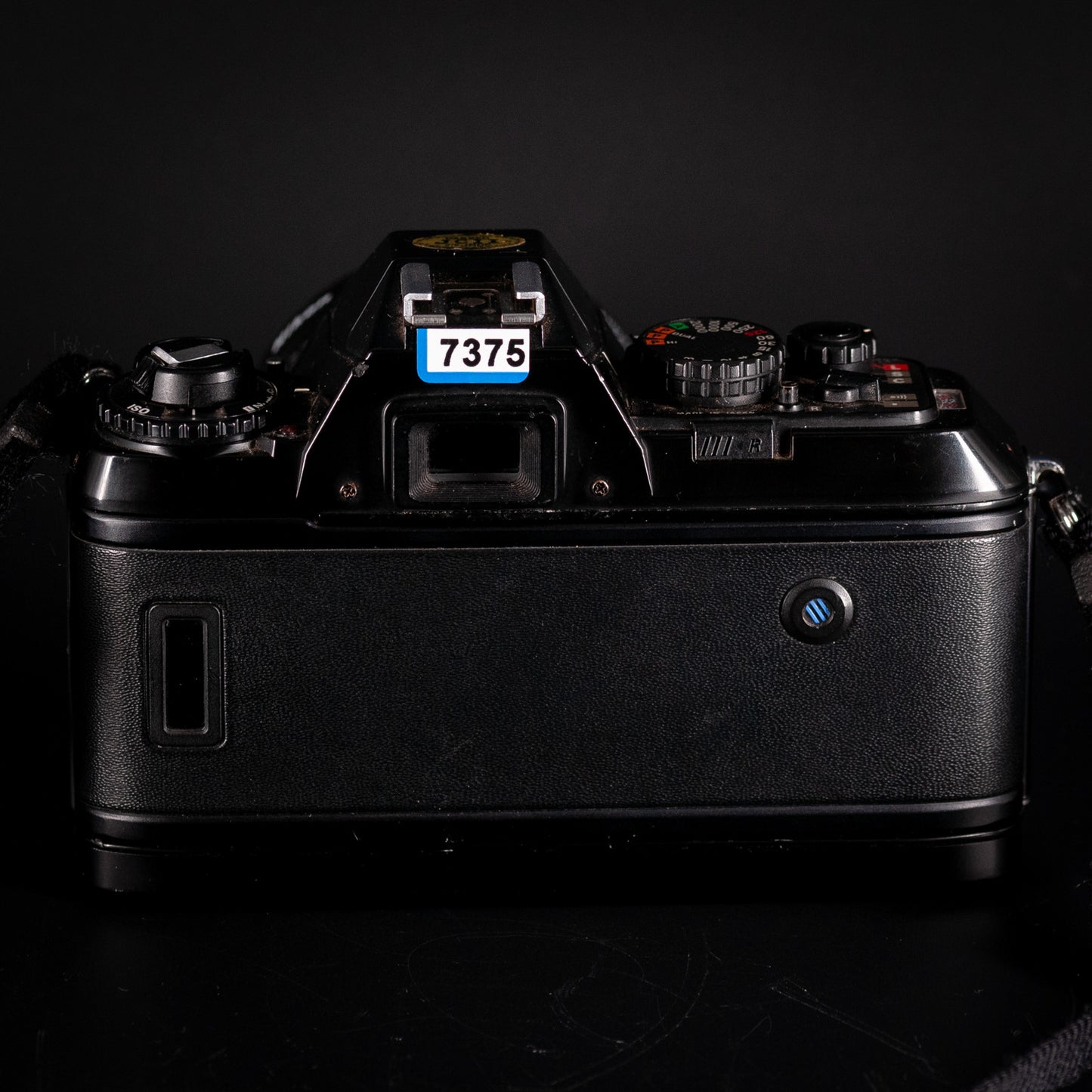 Nikon F501