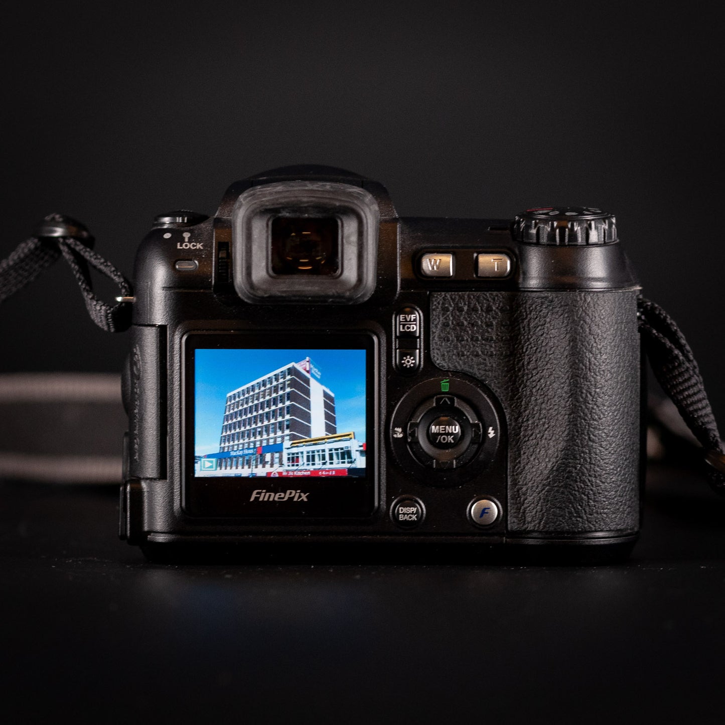 Fujifilm FinePix S5600