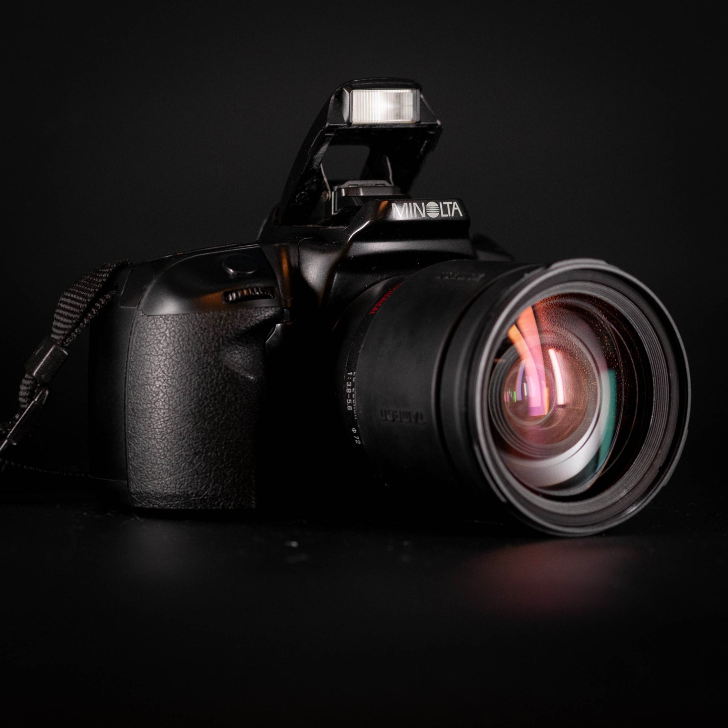 Minolta Dynax 500si with Tamron 28-200mm