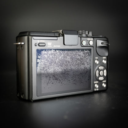 Panasonic Lumix DMC-GX1 (Body Only)