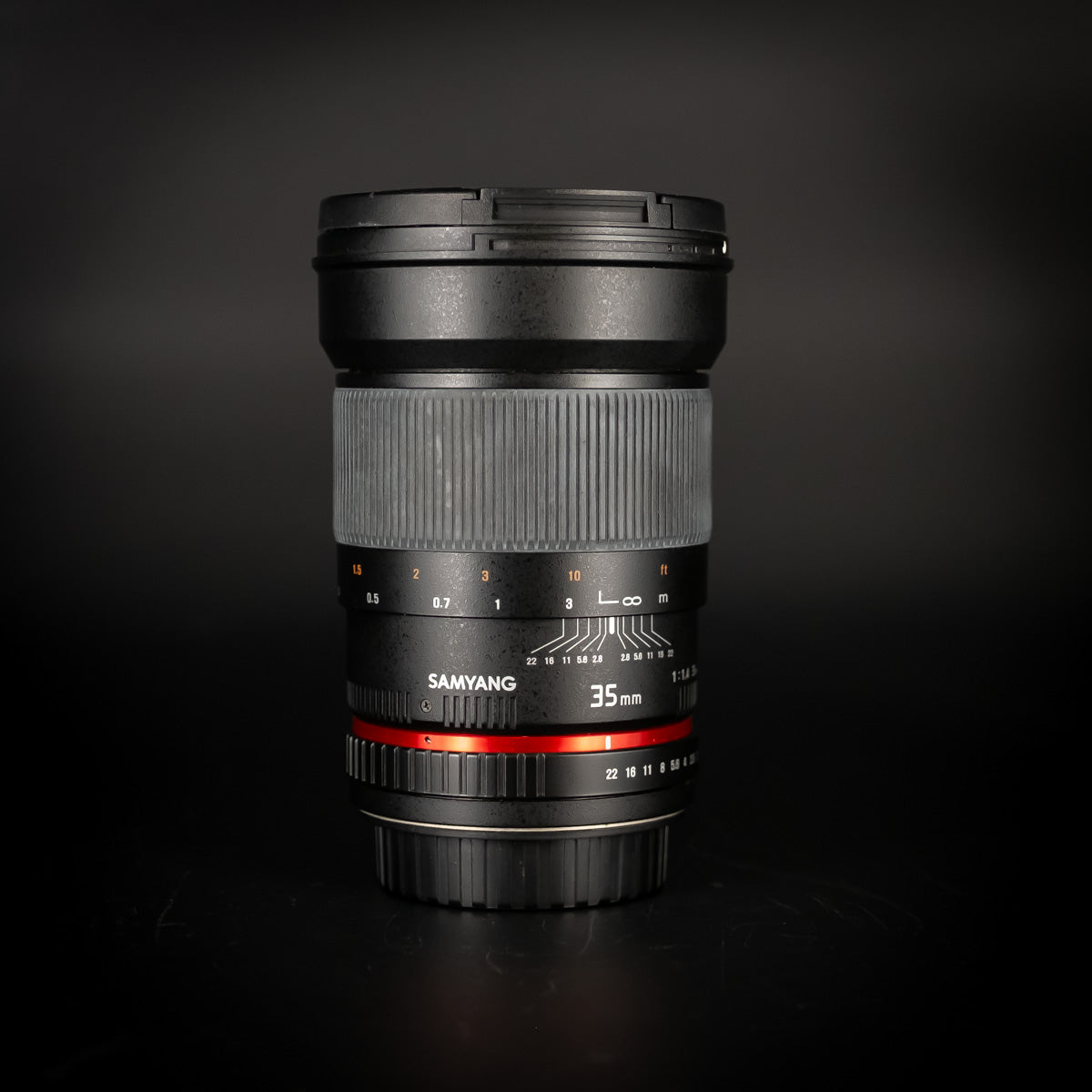 Samyang 35mm f/1.4 (Canon EF Mount)