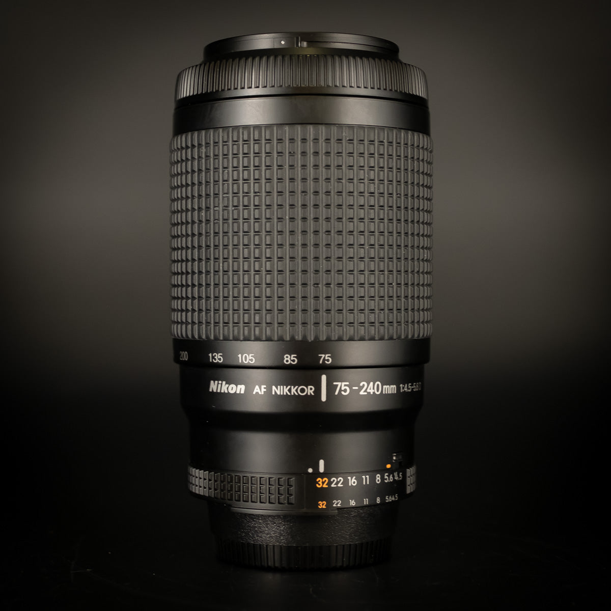 Nikon AF Nikkor 75-240mm f/4.5-5.6D