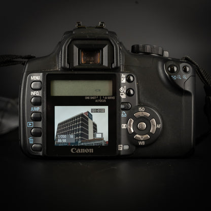Canon EOS 350D with 18-55mm Lens