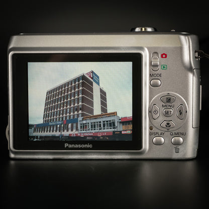 Panasonic Lumix DMC-LS80