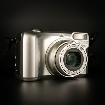Nikon Coolpix 4800