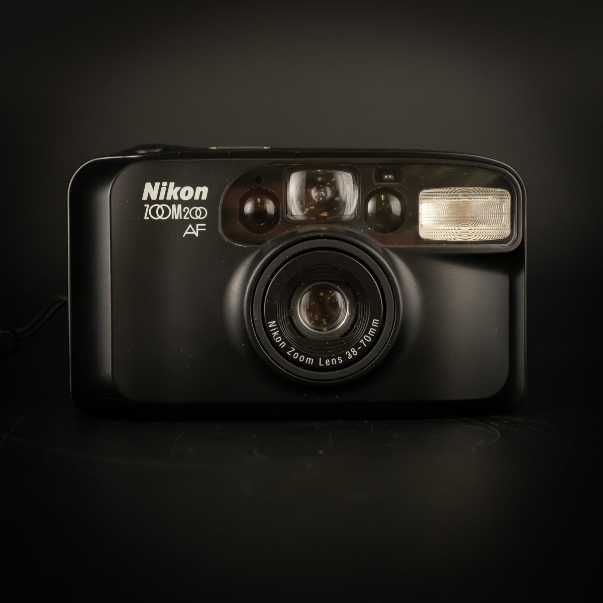 Nikon Zoom 200 AF