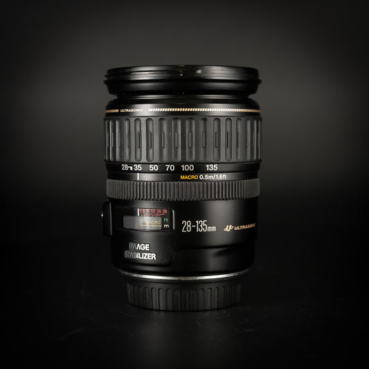 Canon EF 28-135mm f/3.5-5.6 IS USM