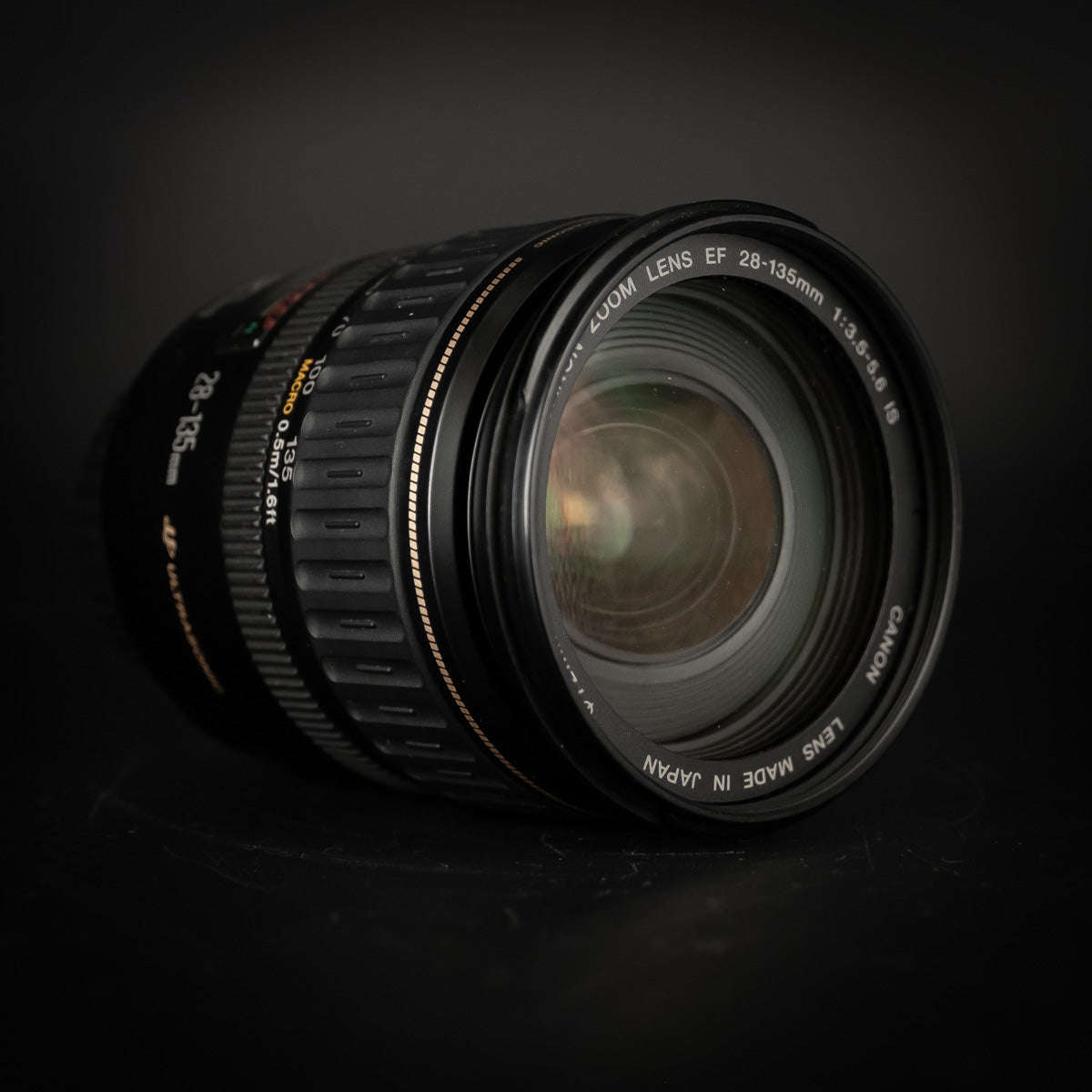 Canon EF 28-135mm f/3.5-5.6 IS USM