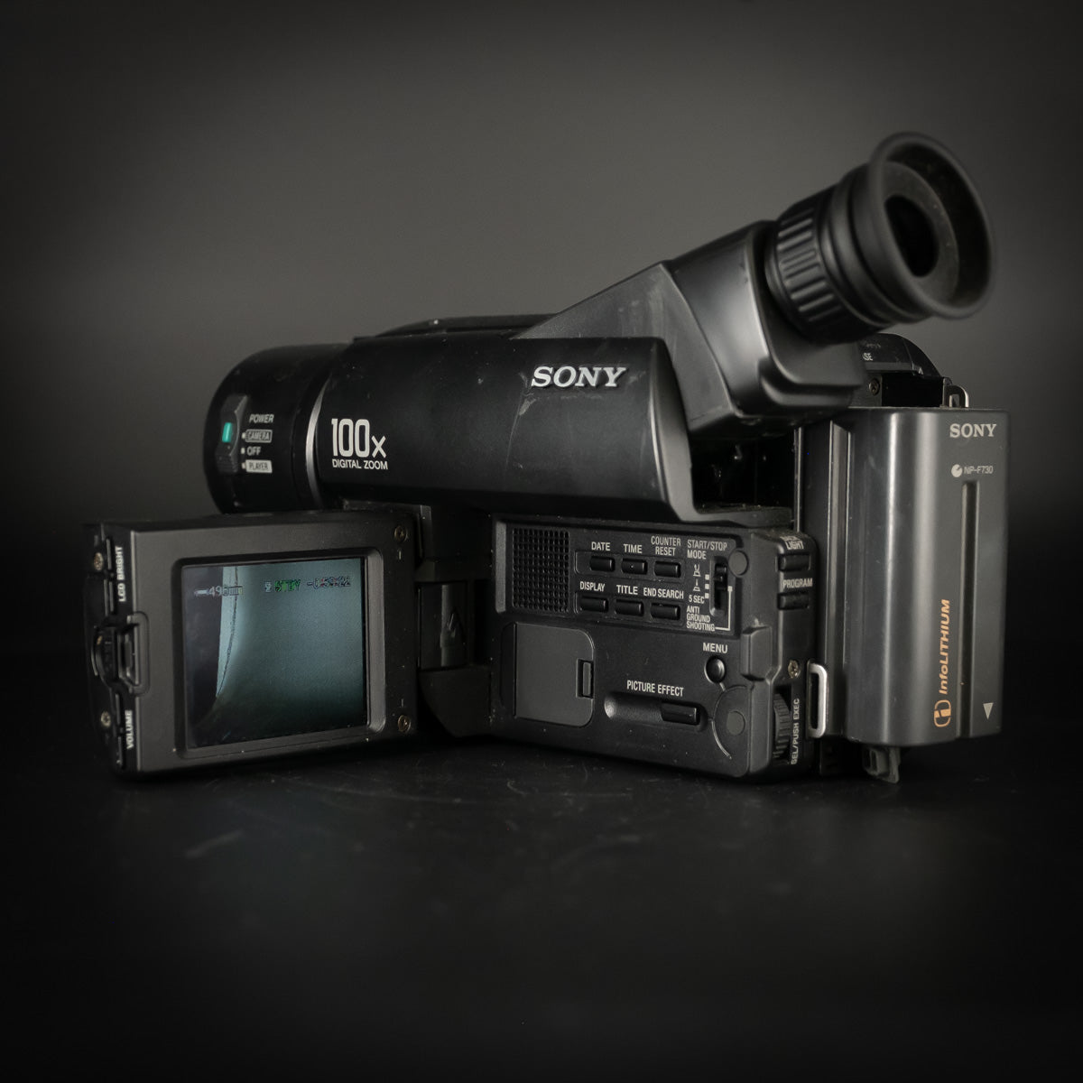 Sony Handycam CCD-TRV3E (Video8)