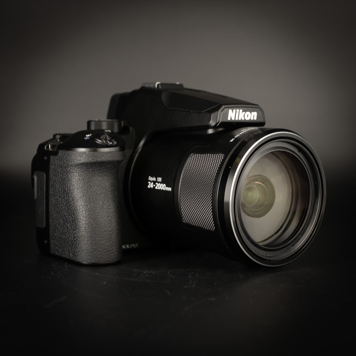 Nikon Coolpix P950