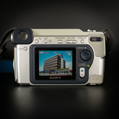 Sony Cyber-shot DSC-S70