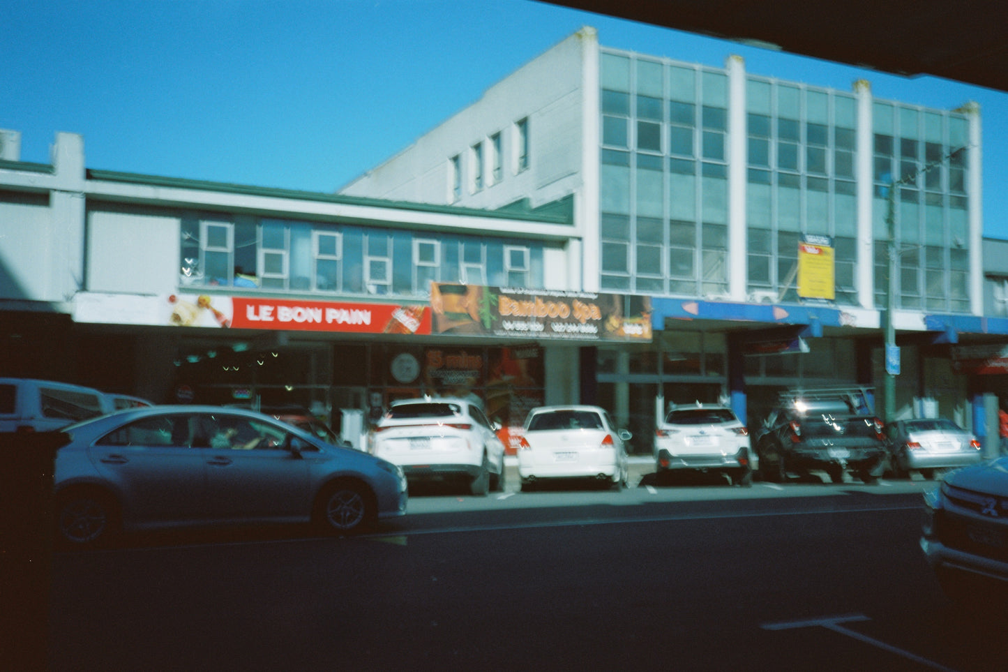 Olympus XA1